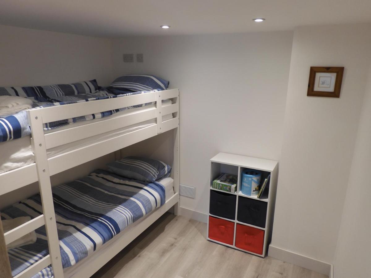 Fabulous Ground Floor Apt Adjacent To Beach 罗斯奈格尔 外观 照片